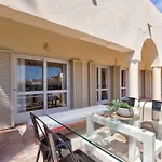 11 By Lirios Village - Fantastic Location, Private Pool, Ping Pong Table & * Marbella