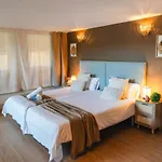 Villa 11 By Lirios Village - Fantastic Location, Private Pool, Ping Pong Table & *