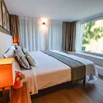 11 By Lirios Village - Fantastic Location, Private Pool, Ping Pong Table & Villa