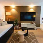 11 By Lirios Village - Fantastic Location, Private Pool, Ping Pong Table & *