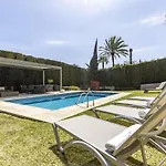 11 By Lirios Village - Fantastic Location, Private Pool, Ping Pong Table &