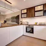 11 By Lirios Village - Fantastic Location, Private Pool, Ping Pong Table & Villa *