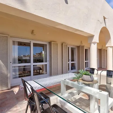 11 By Lirios Village - Fantastic Location, Private Pool, Ping Pong Table & * マルベーリャ