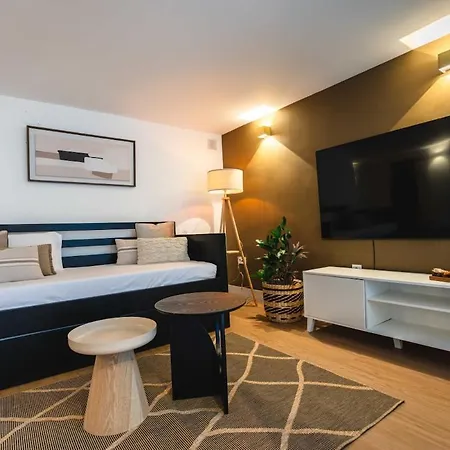 Willa 11 By Lirios Village - Fantastic Location, Private Pool, Ping Pong Table &