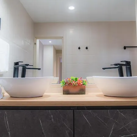 Willa 11 By Lirios Village - Fantastic Location, Private Pool, Ping Pong Table & *