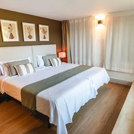Villa 11 By Lirios Village - Fantastic Location, Private Pool, Ping Pong Table & Marbella