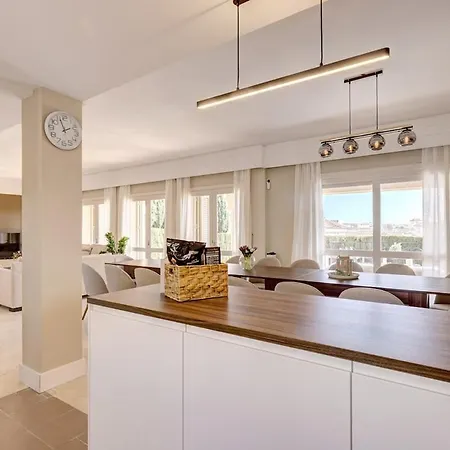Villa 11 By Lirios Village - Fantastic Location, Private Pool, Ping Pong Table &
