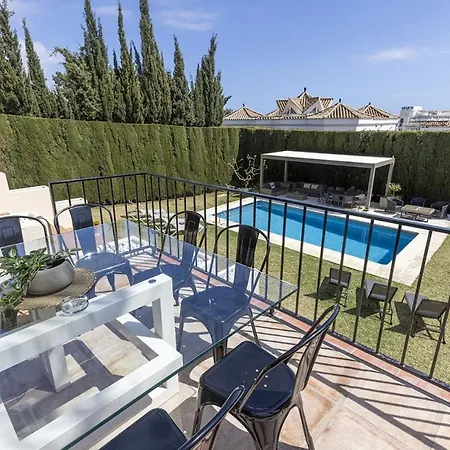 11 By Lirios Village - Fantastic Location, Private Pool, Ping Pong Table &
