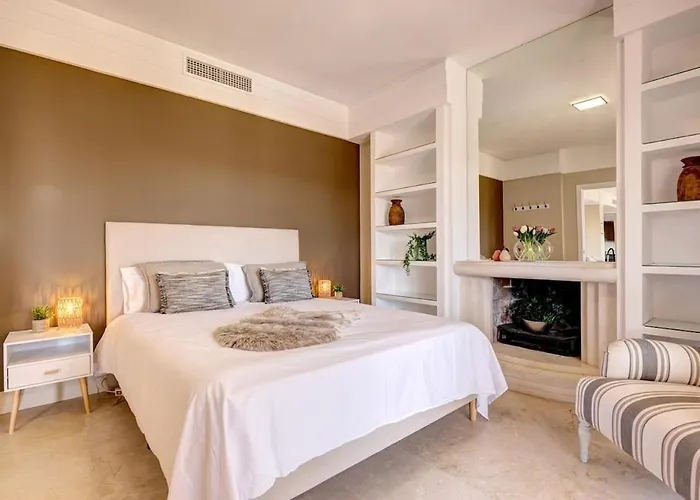 11 By Lirios Village Villa *