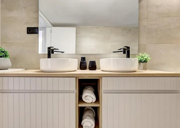 11 By Lirios Village Villa *