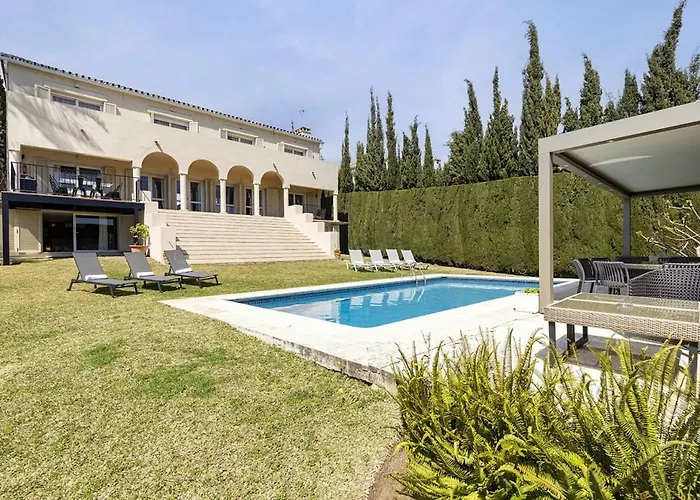 11 By Lirios Village Villa